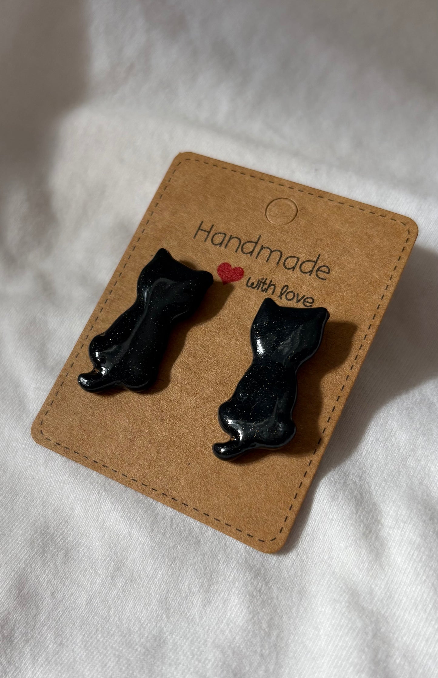 Cat studs