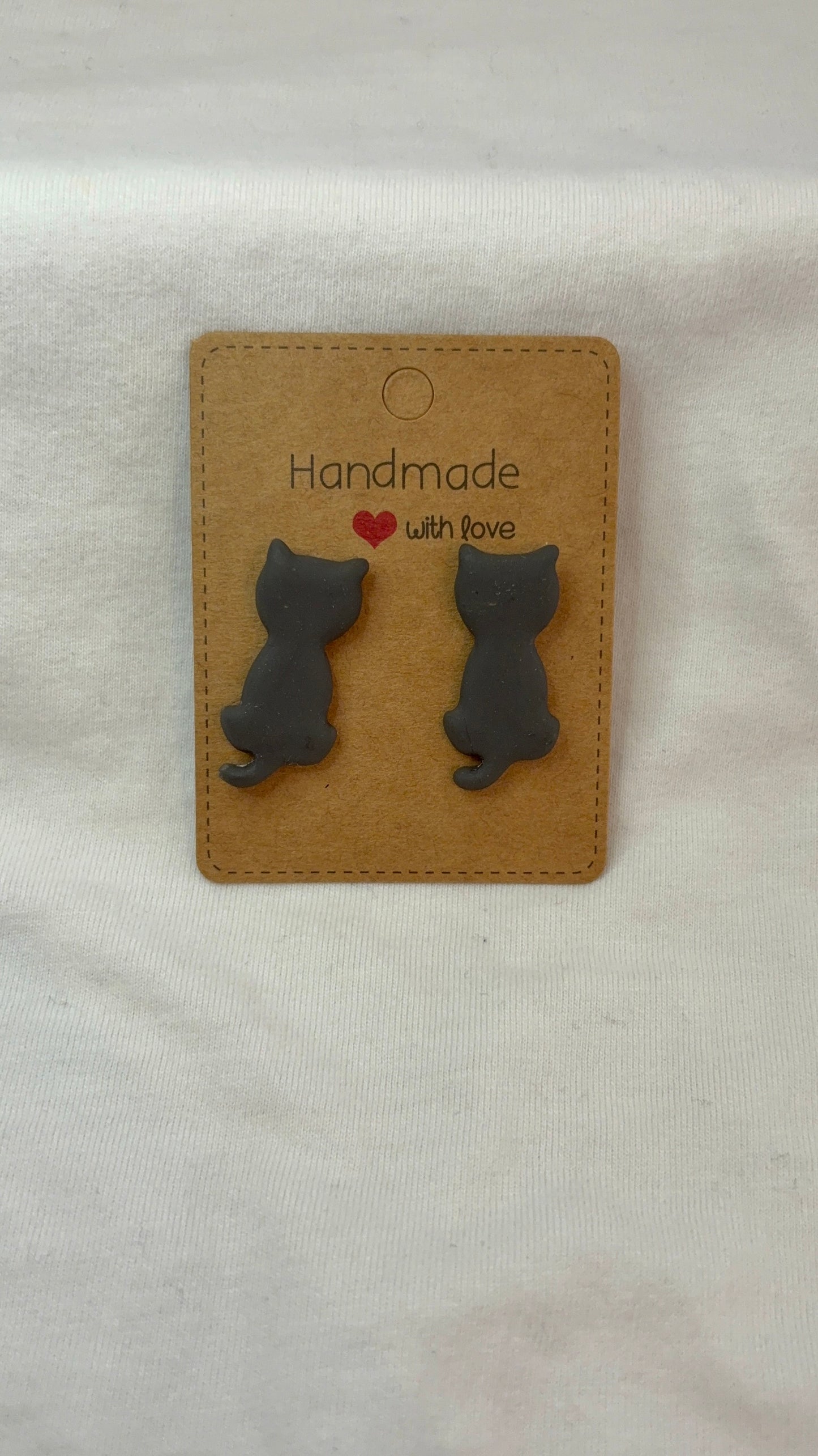 Cat studs